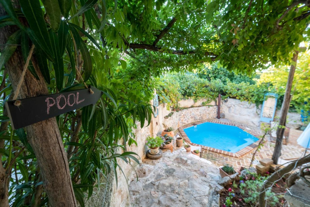 Holiday home Festina Lente - Cosy & Authentic With Private Heated Pool *
