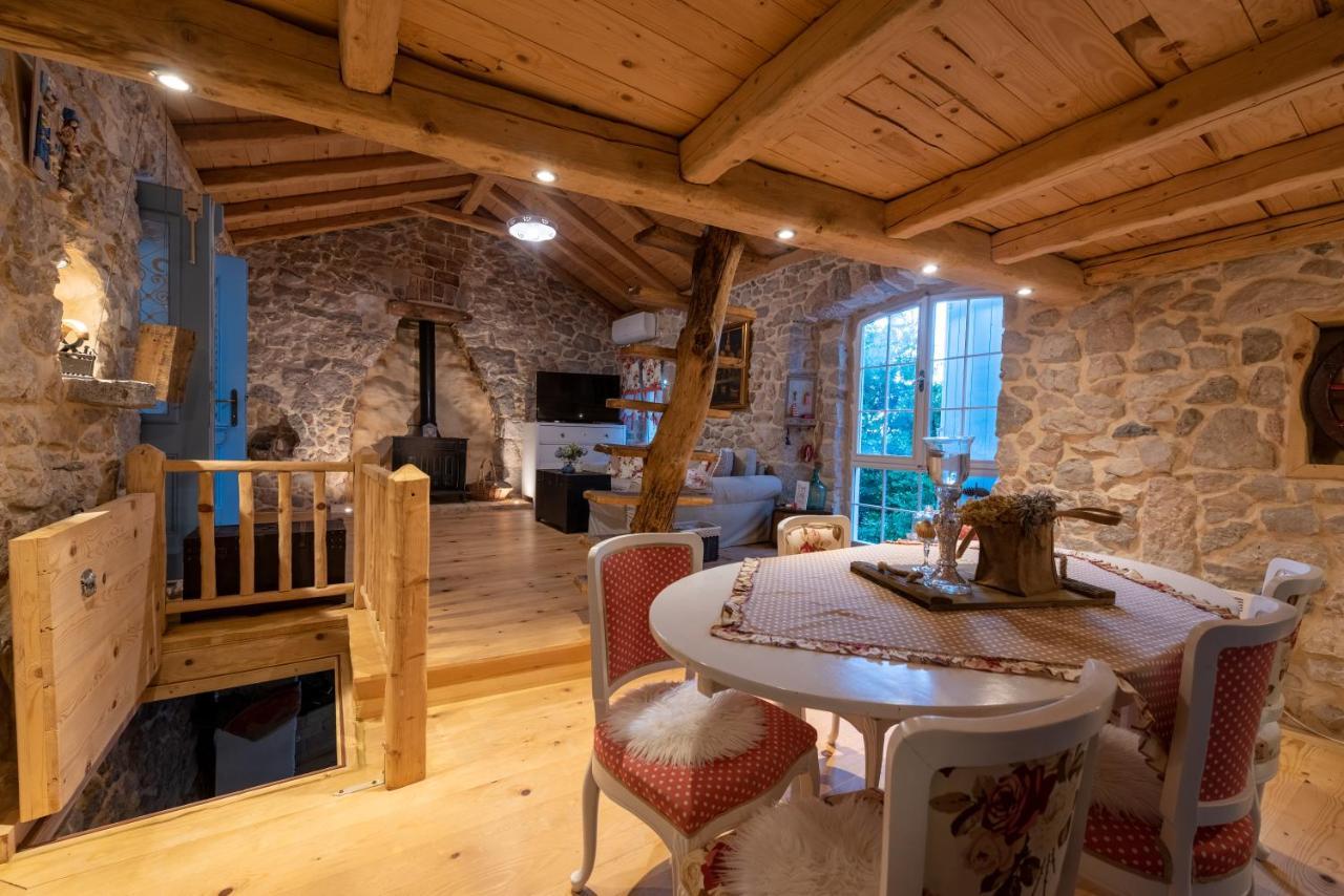 Festina Lente - Cosy & Authentic With Private Heated Pool *