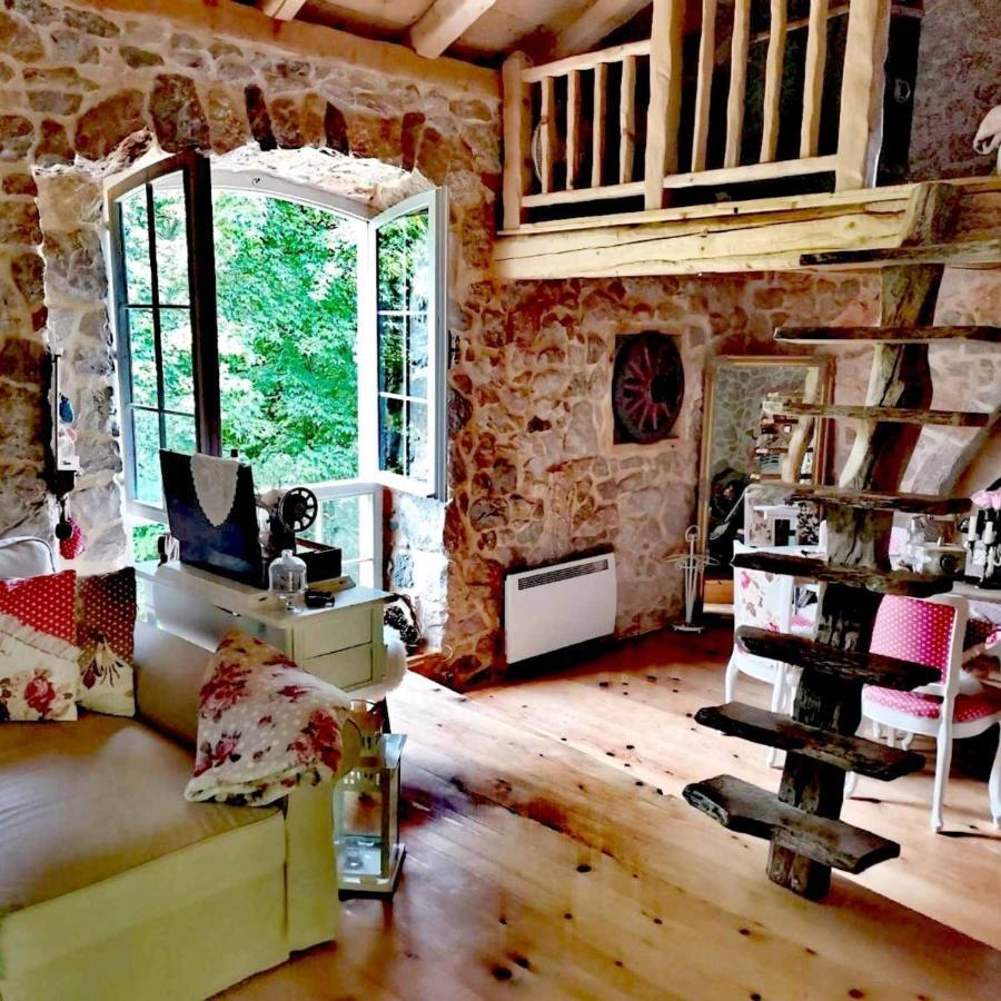 Festina Lente - Cosy & Authentic With Private Heated Pool * Dobrinj