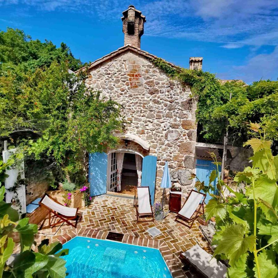 Festina Lente - Cosy & Authentic With Private Heated Pool Holiday home Dobrinj