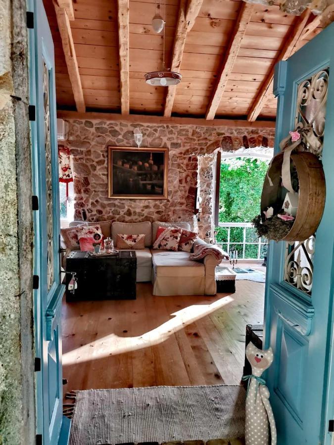 Festina Lente - Cosy & Authentic With Private Heated Pool Holiday home *