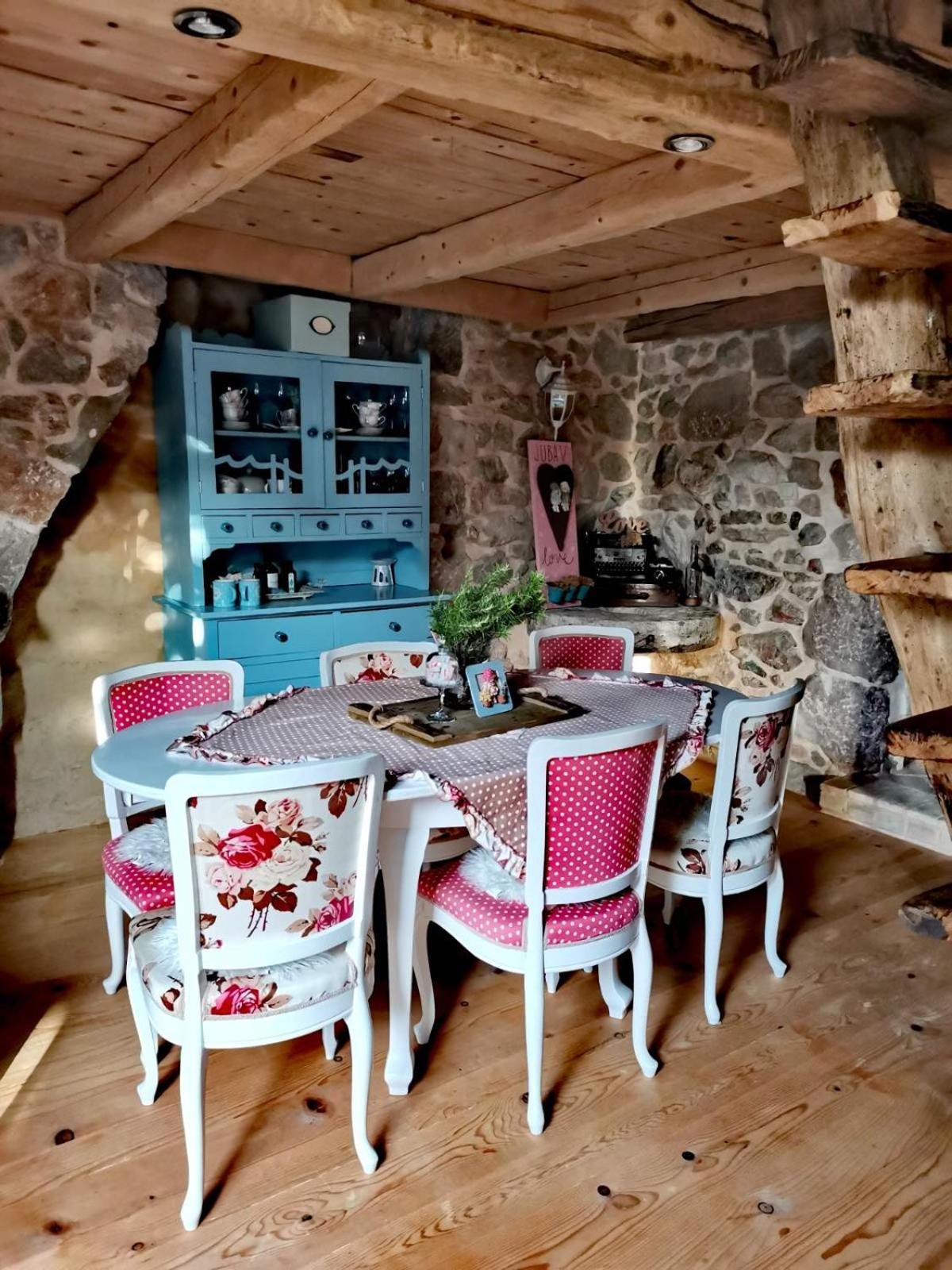 Holiday home Festina Lente - Cosy & Authentic With Private Heated Pool
