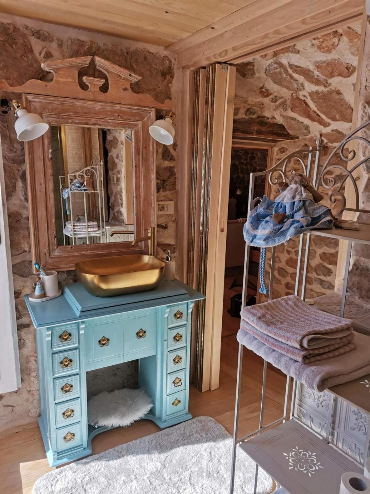 Festina Lente - Cosy & Authentic With Private Heated Pool