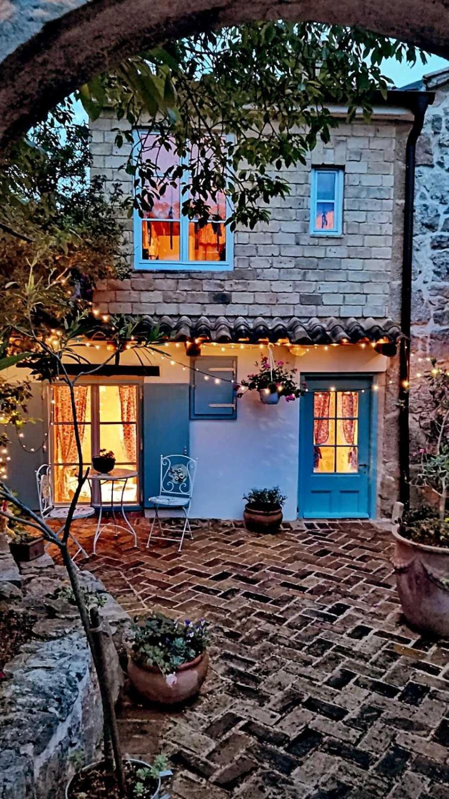 Festina Lente - Cosy & Authentic With Private Heated Pool * Dobrinj