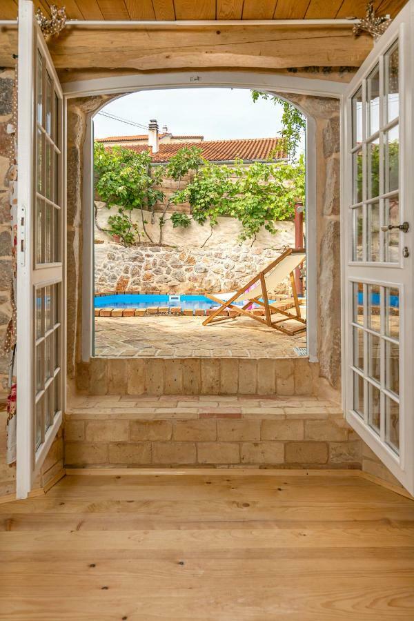 Holiday home Festina Lente - Cosy & Authentic With Private Heated Pool