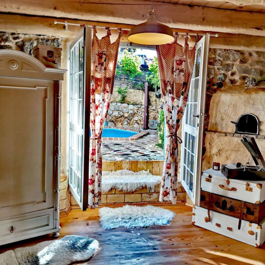 Festina Lente - Cosy & Authentic With Private Heated Pool Holiday home *